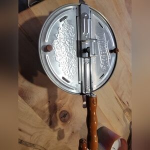 Whirley Pop Stovetop Popcorn Popper with Wooden Handle